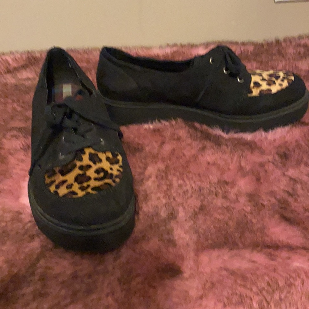 Jellypop suede and leopard creepers